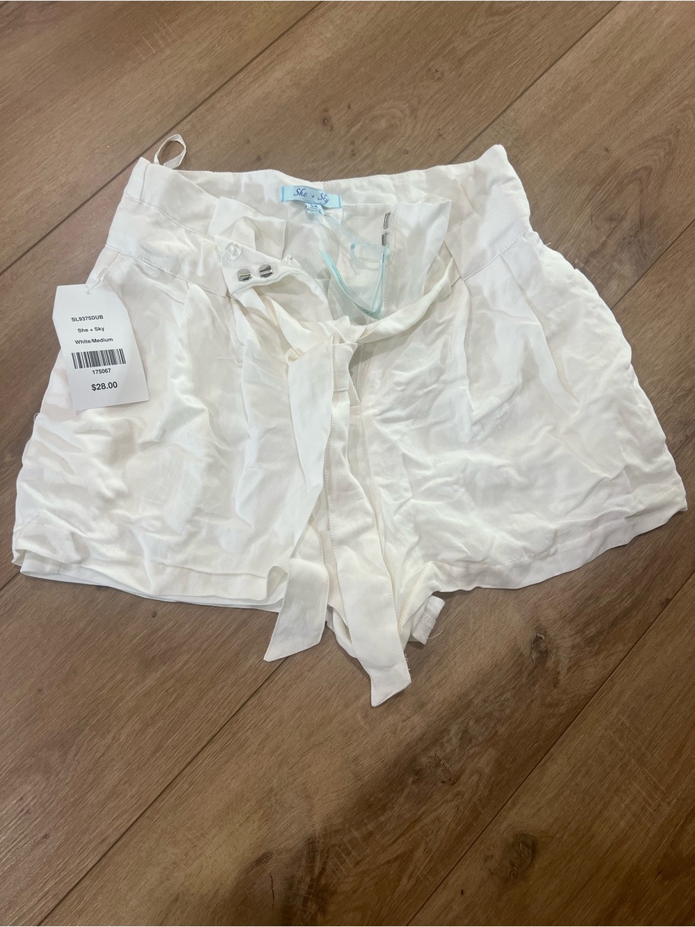 She + Sky White High-Waist Dressy Tie-Front Women's Shorts Medium